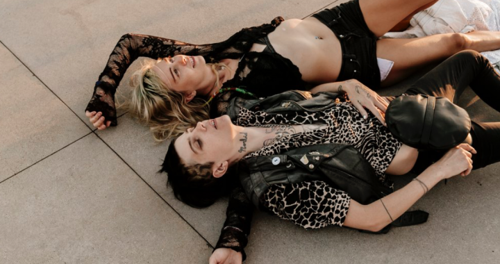 ENTER INTO A NEW WORLD WITH FOXY PANIC