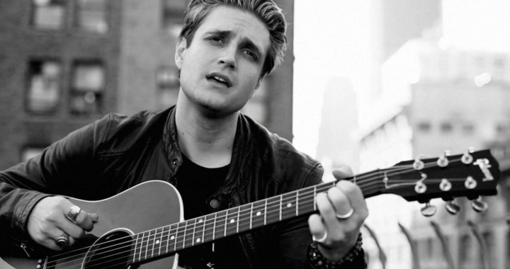 Best track of the weekend: “Trippin” by Dez Money