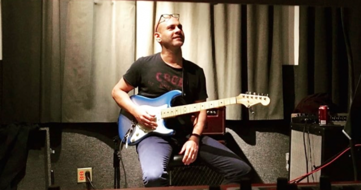 Out now: “Livin In A Lie”, but with uplifting energy with Monotronic