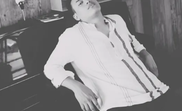 A majestic musical moment with Jona Pelmelay