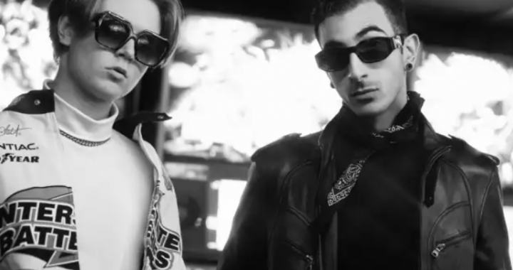 Mind-blowing: “The News” by Pearly and Rashadskii