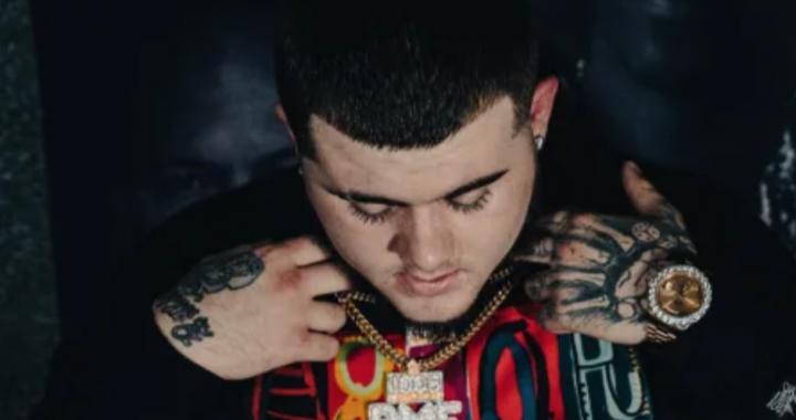 December soundtrack: Street Life by CMC G