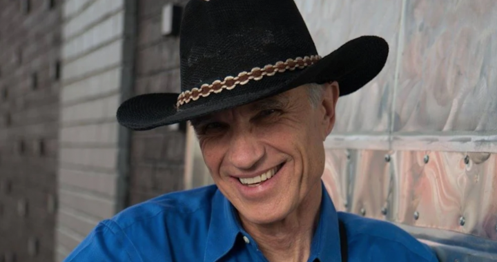 The Voice and Guitar of Charlie Burger Bring Life and Sparkle to Las Vegas