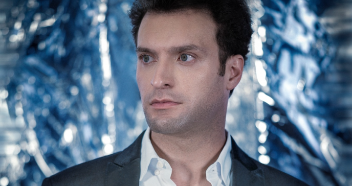 Forget the Carols: Jamie Alimorad’s “Santa Sucks” Is a Holiday Hit