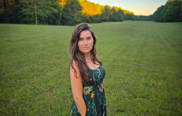 ‘Ain’t Linear’ Showcases the Soulful Artistry of Americana’s Rising Star