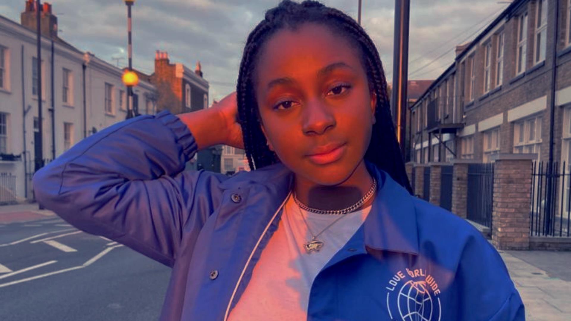 Singer Shanna Shells London singer Shana releases her second single âNo Rainy Daysâ