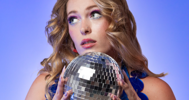 Q&A with American singer-songwriter Laura Zoog