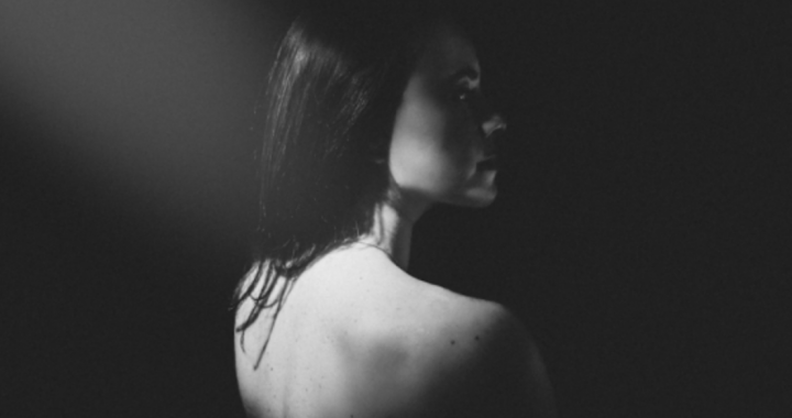 Mary Milton Delivers Emotional New Single “On My Shoulder” Featuring Orchestra and Choir