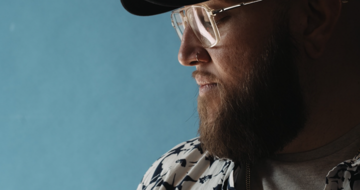 Gino V. Takes Off With the Smooth Magic of “Taking Planes”