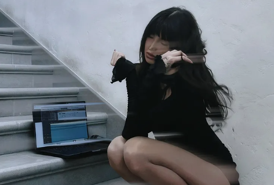 Vera Kay – “Rude”: An Addictive Anthem of Power and Release