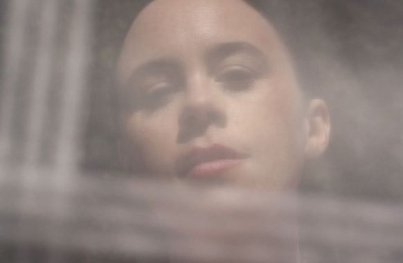 Cinematic Mystery: Victoria Pfeil Intrigues with “Ene mene mu”